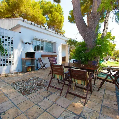Acacia Villa *